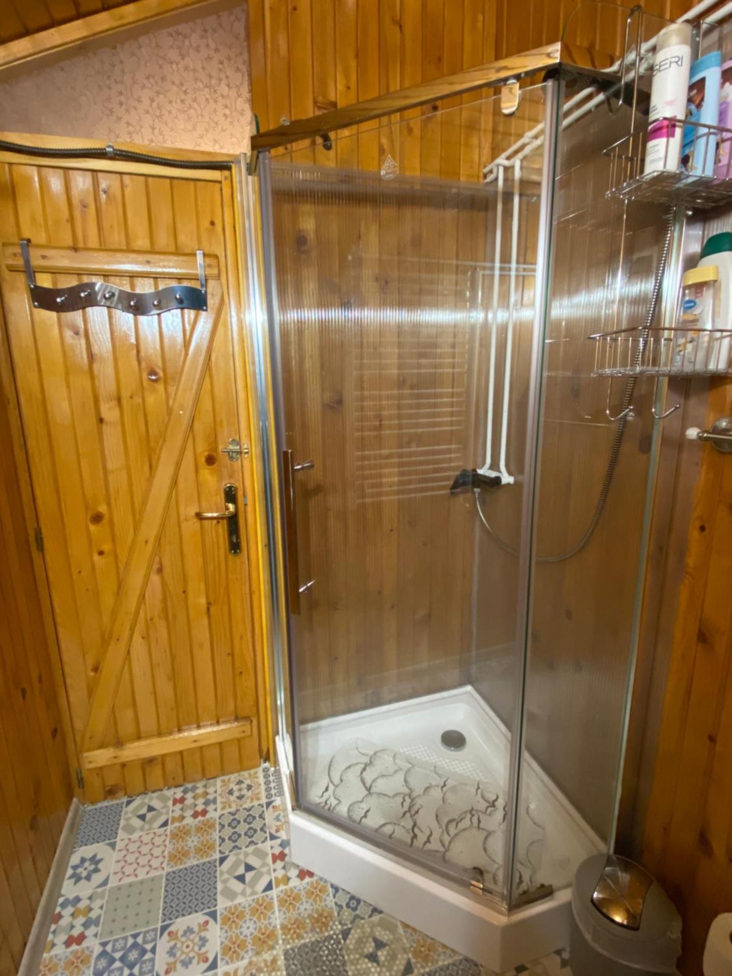 Wooden Attic Apartment Brasov Luaran gambar