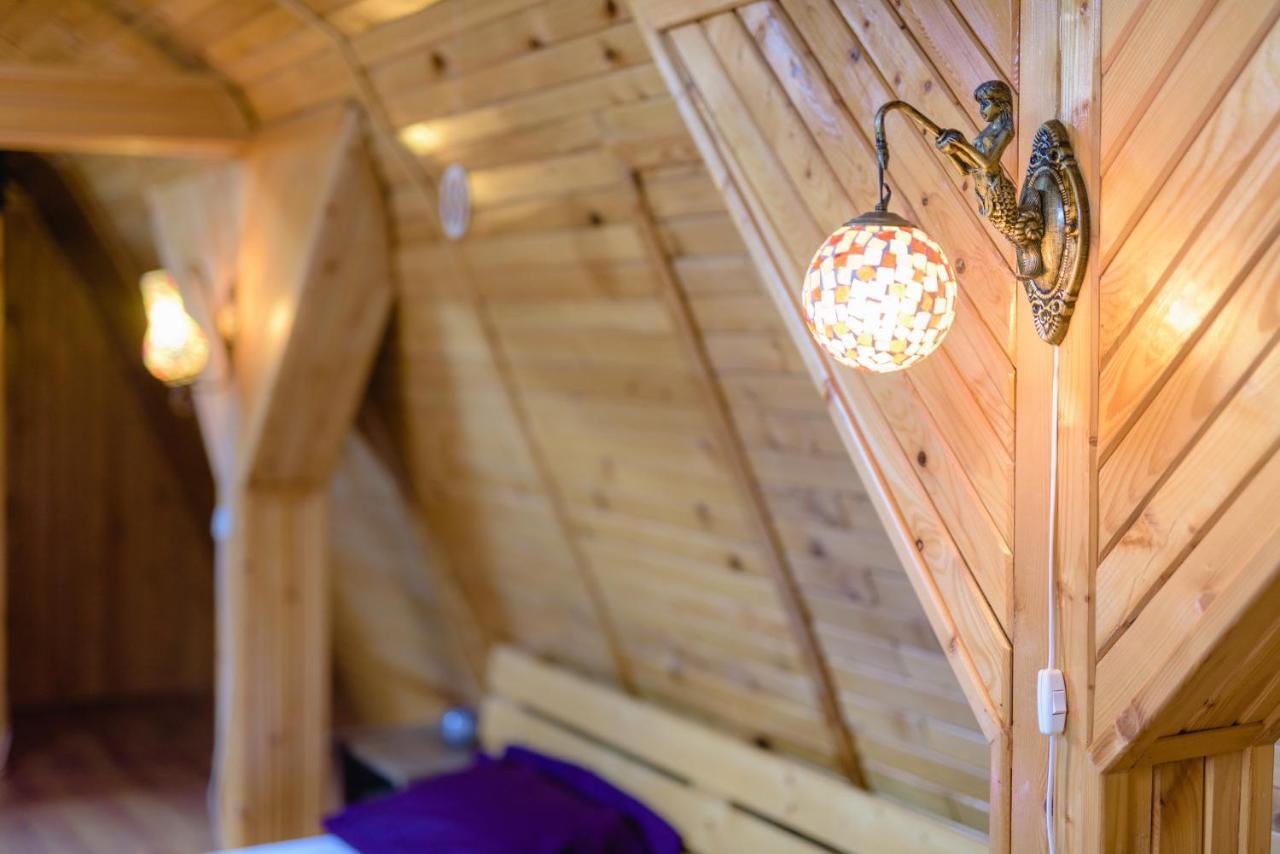 Wooden Attic Apartment Brasov Luaran gambar