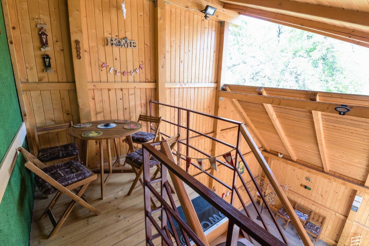 Wooden Attic Apartment Brasov Luaran gambar